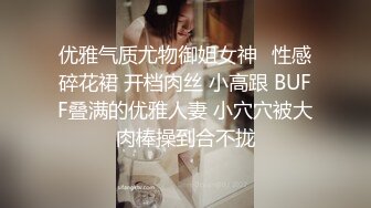 55岁丰满大屁股熟女玩3p，身材丰腴，逼肥肉厚，大腿特别粗