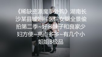 【你好,超真实的我们】出生在小琉球的小海与定期停靠补给的船员阿泰,两人像兄弟般互动的背后,是一次无法忘记的故事