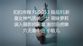 又白又粉又嫩的极品小少妇露脸激情大秀，完美好身材揉捏骚奶子道具抽插骚穴，特写展示逼逼给狼友看不要错过